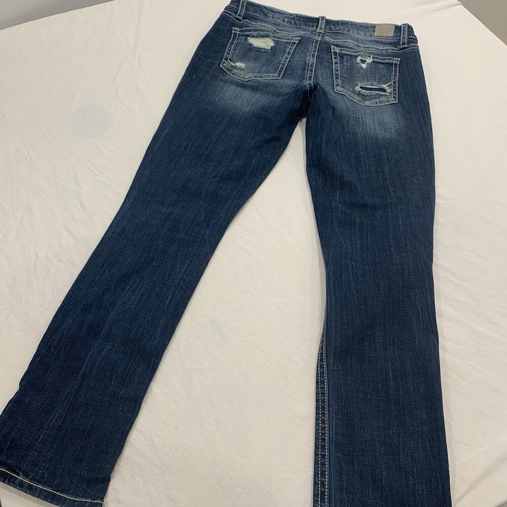 Daytrip Virgo Straight Fit Women’s 30R Med Wash Flat Pocket Stretch Distressed - Picture 9 of 16